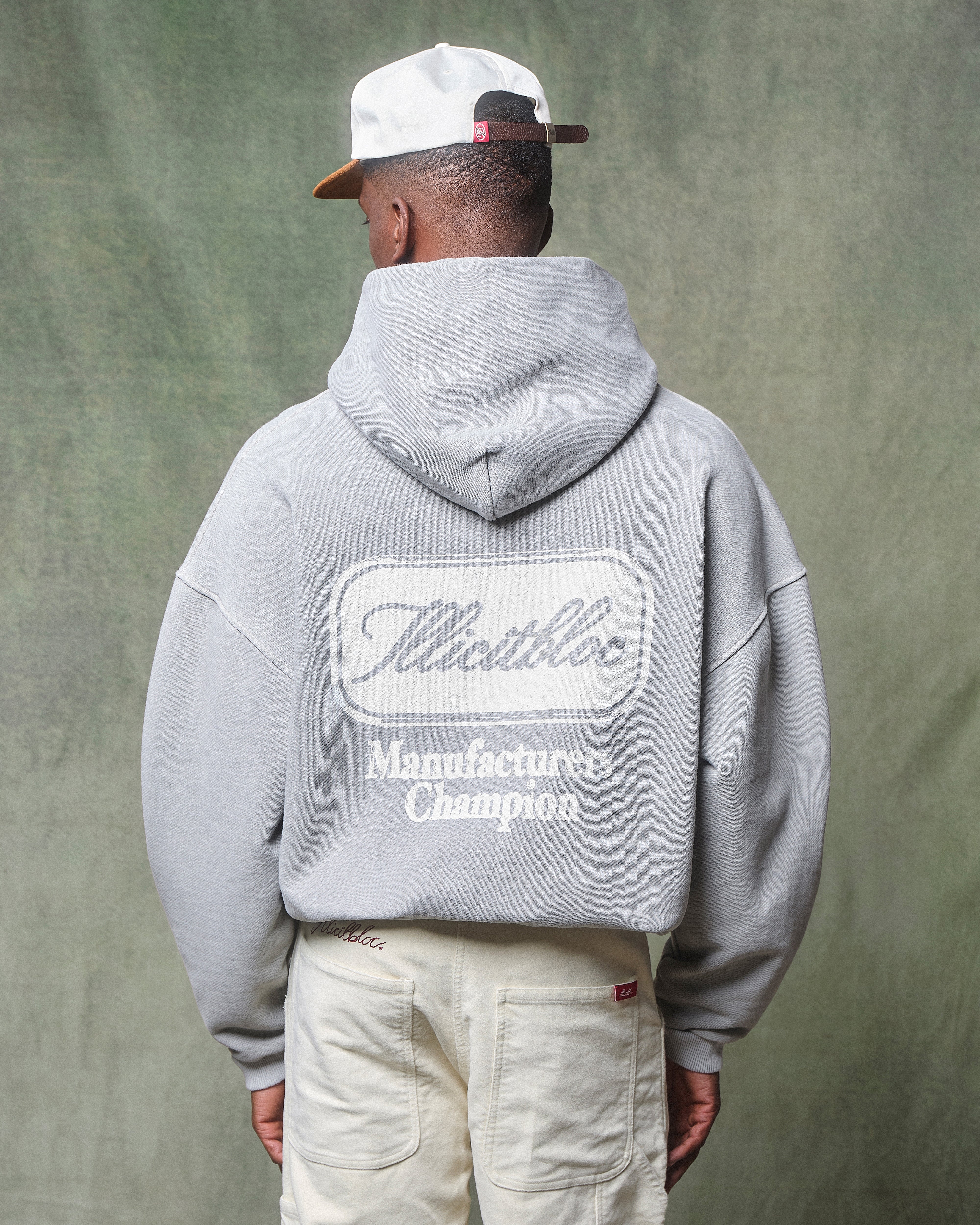 CHAMPION STAMP IRONWEAVE™ HOODIE - POWDER GREY - Image 4