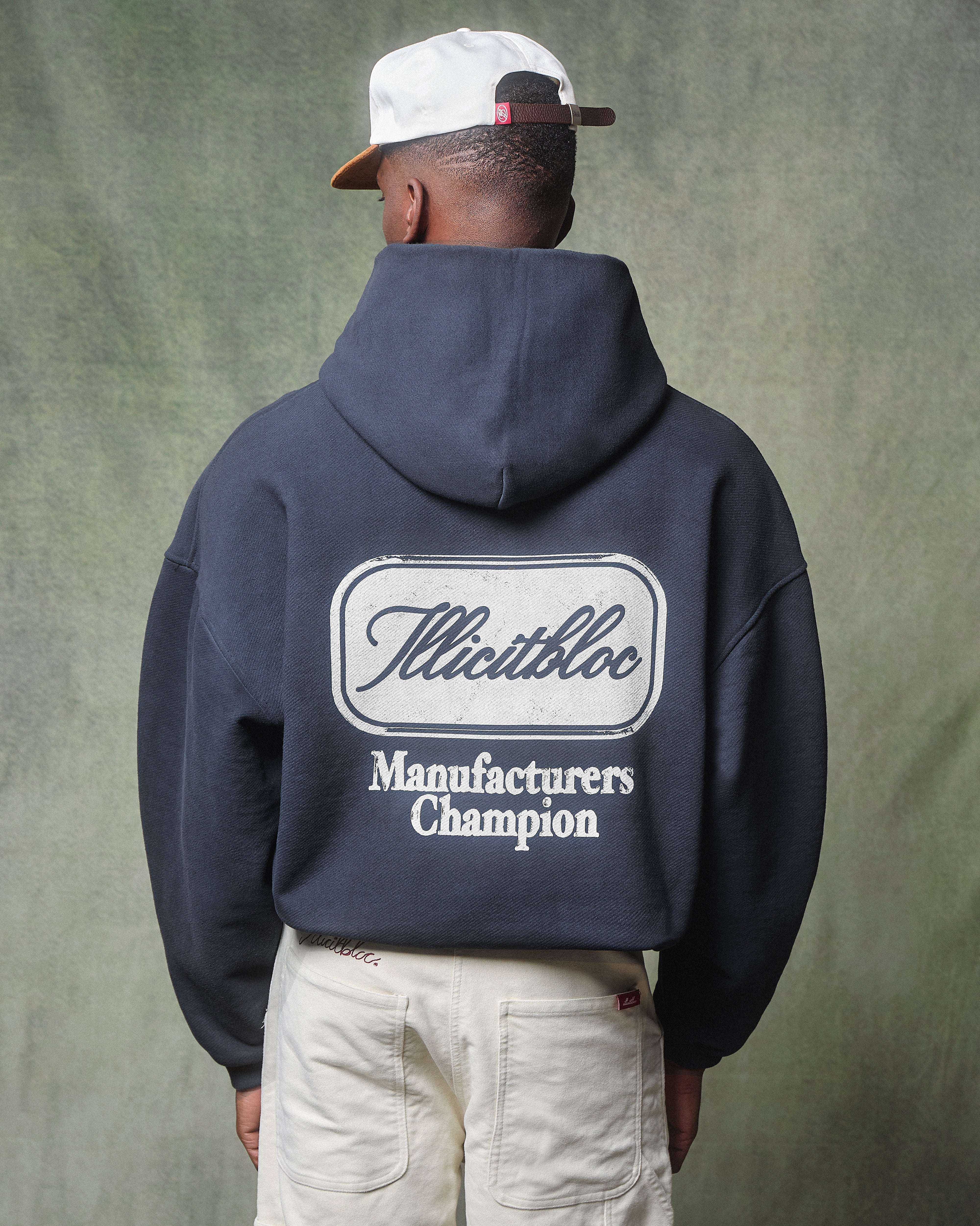 CHAMPION STAMP IRONWEAVE™ HOODIE - VINTAGE BLACK - Image 4