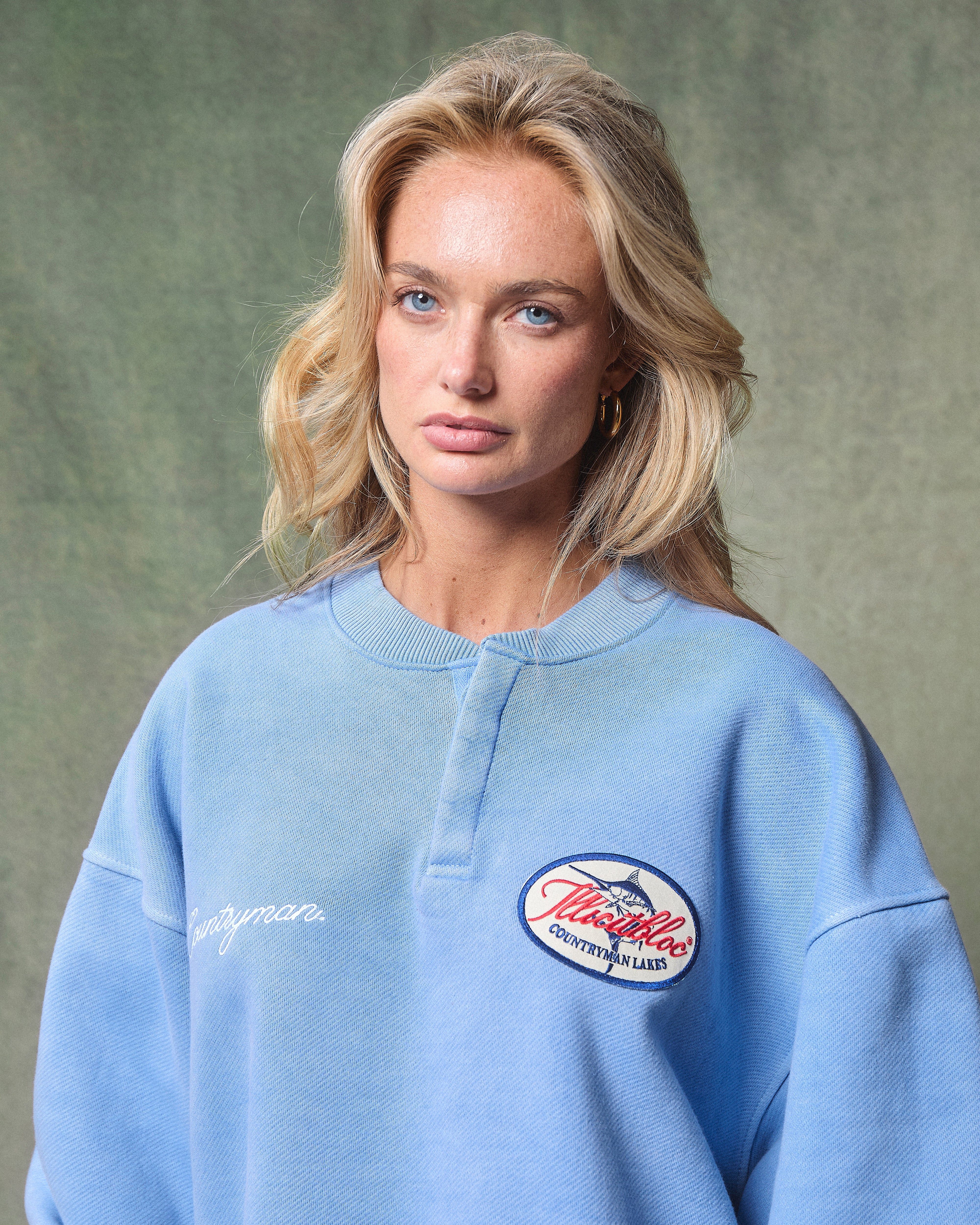 LAKES CREST IRONWEAVE™ HENLEY CREWNECK - POWDER BLUE - Image 5