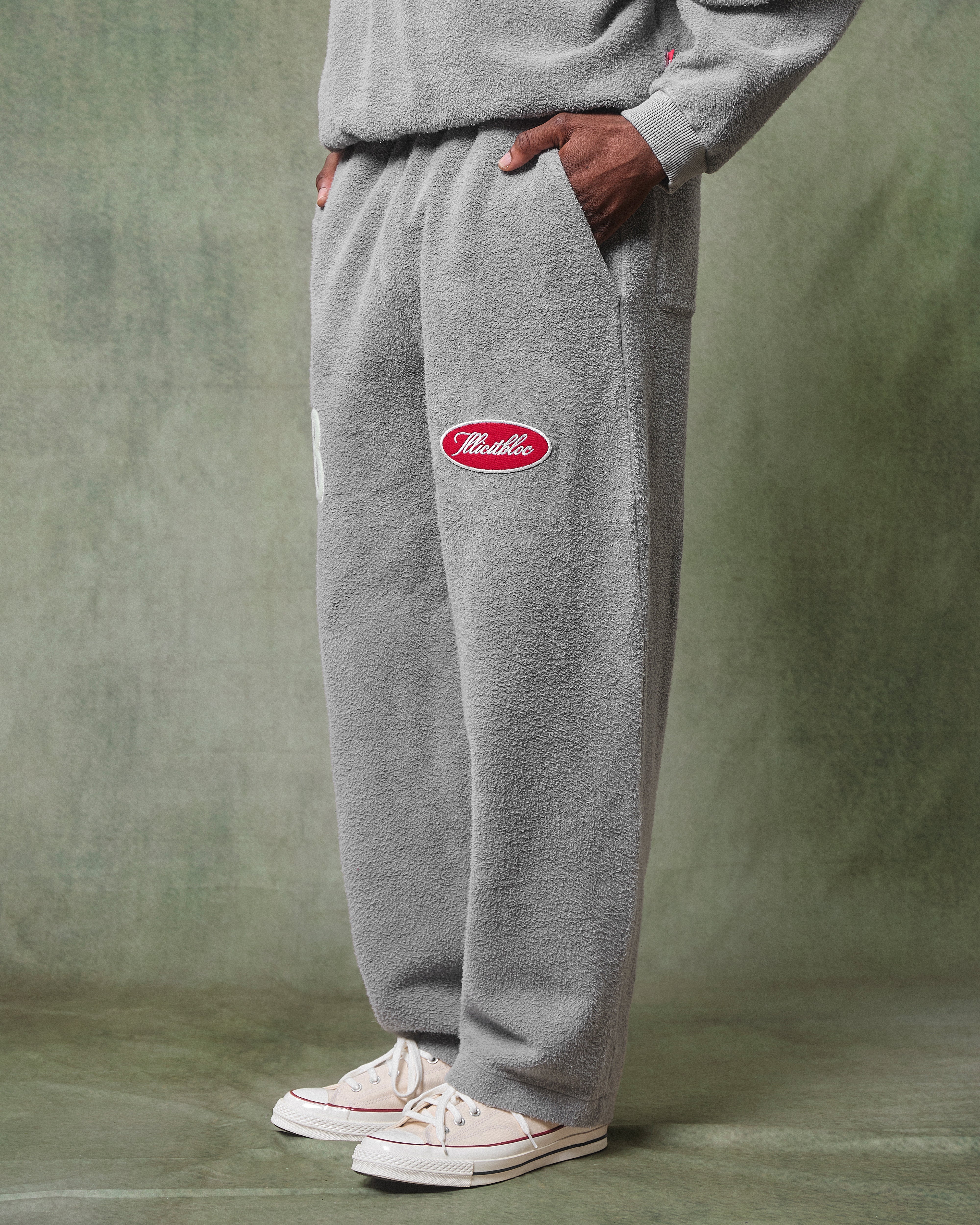 SPELLOUT TEDDYKNIT™ SWEATPANTS - POWDER GREY - Image 4